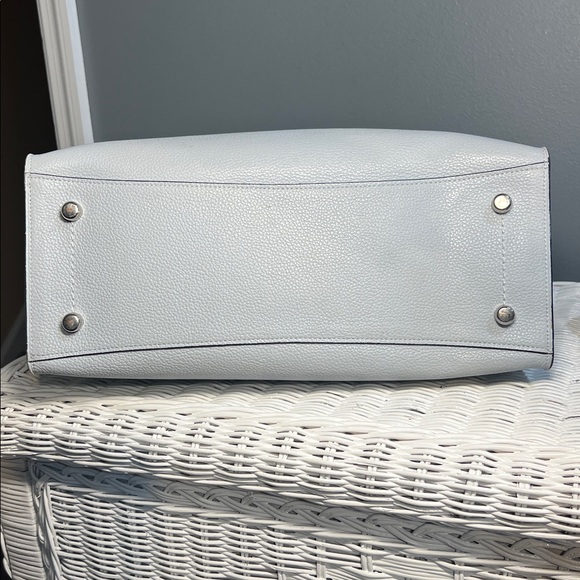 Coach Charlie Carryall - Picture 9 of 17